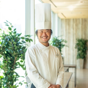 総料理長　高井シェフ